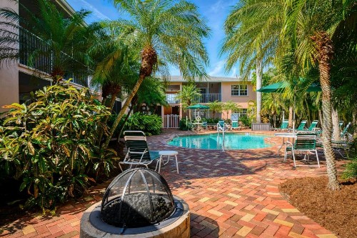 Siesta Palms By The Beach - image 35