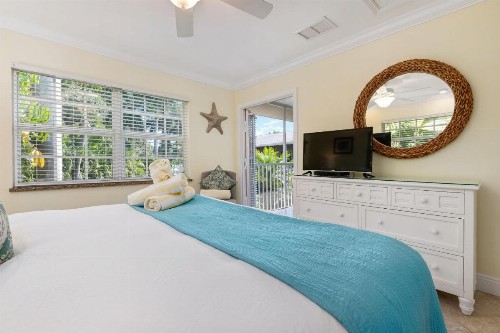 Siesta Palms By The Beach - image 39