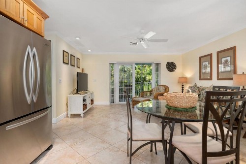 Siesta Palms By The Beach - image 40