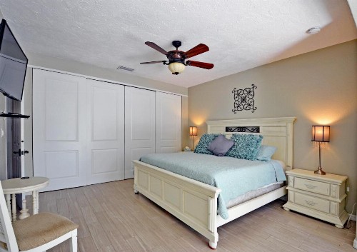 Central - Edgemere 738 - image 25