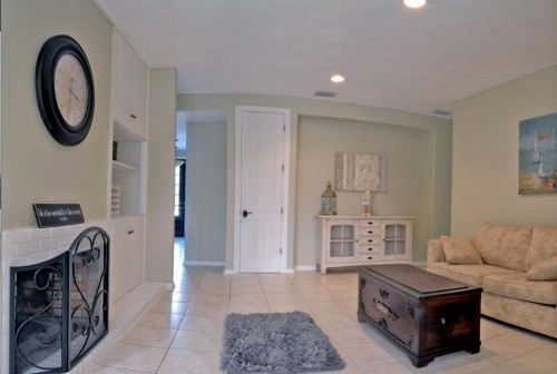 Central - Edgemere 738 - image 36
