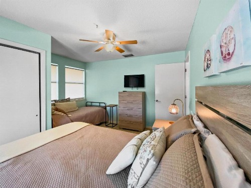 Bayside Pointe - image 27