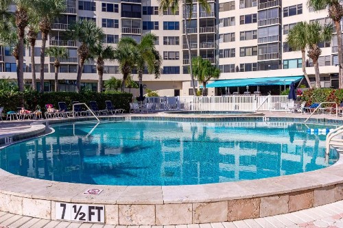 Harbor Towers 1 Bedroom Pool View - image 40