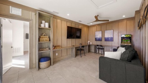 The Upper Deck - image 35