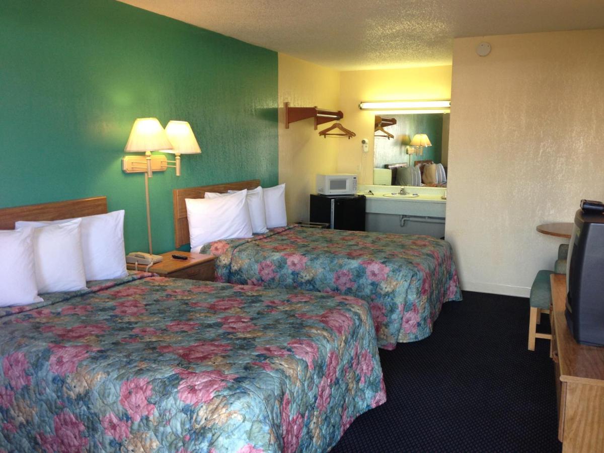 Super 7 Inn-Siloam Springs - image 2