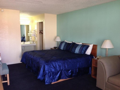 Super 7 Inn-Siloam Springs - image 6