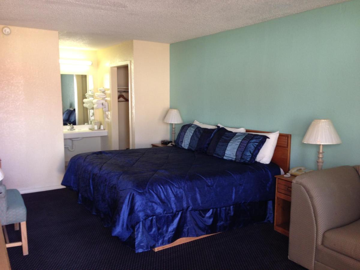 Super 7 Inn-Siloam Springs - image 6