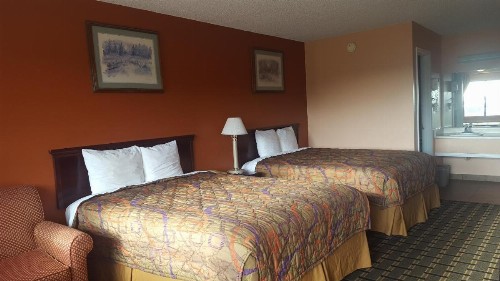 Budget Inn and Suites Siloam Springs - image 13