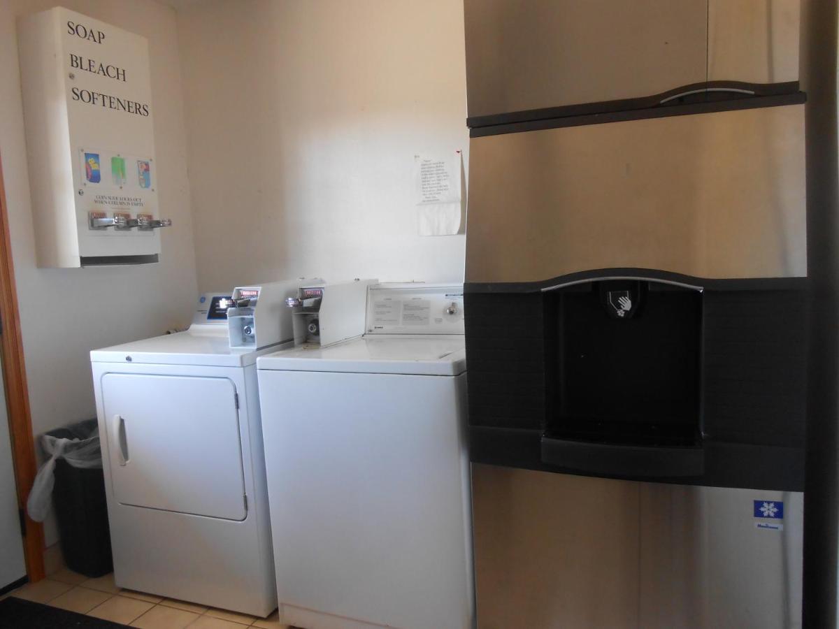 Budget Inn and Suites Siloam Springs - image 6