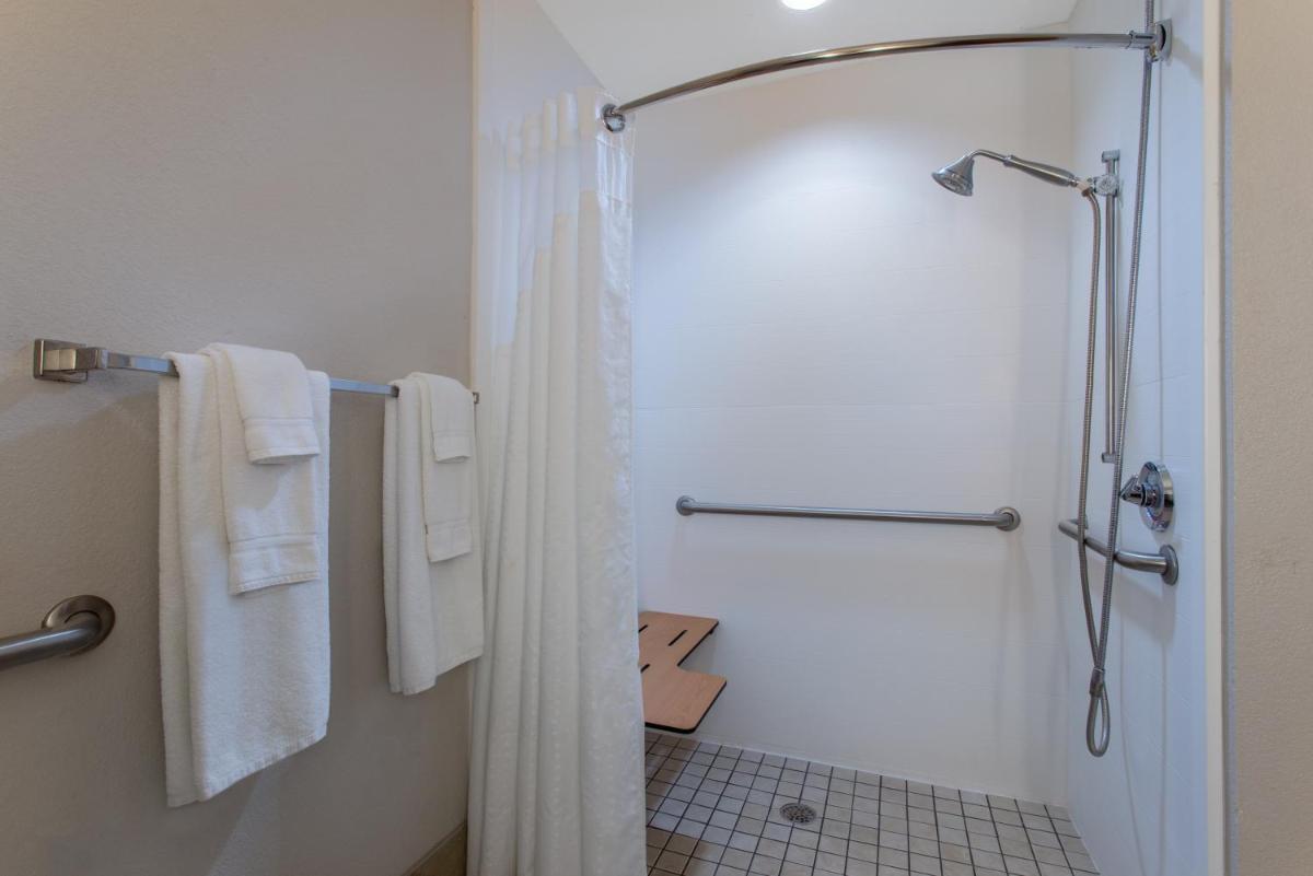 Holiday Inn Express Silver Springs - Ocala an IHG Hotel - image 7