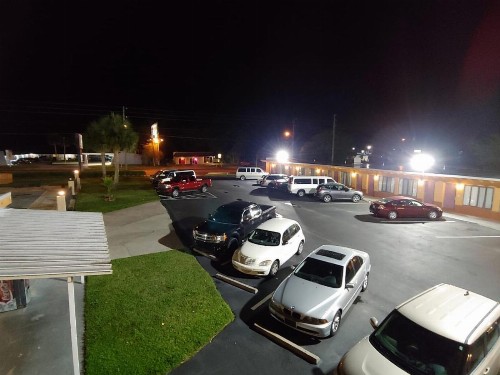 Relax Inn Silver Springs - image 12