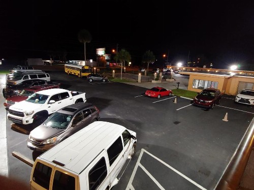 Relax Inn Silver Springs - image 17