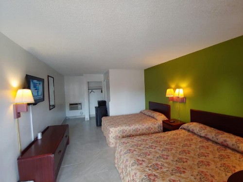 Relax Inn Silver Springs - image 4
