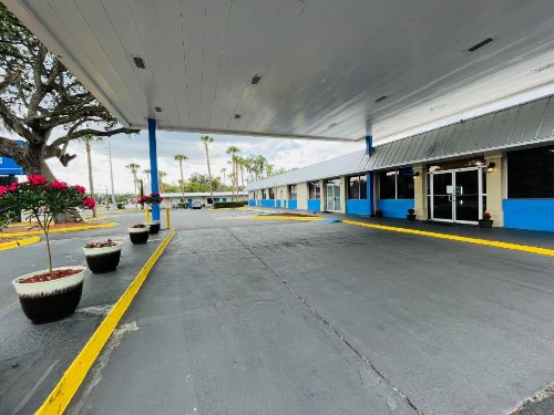 Rodeway Inn - image 9