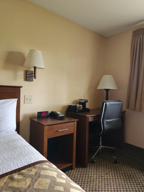 Luxury Inn & Suites - image 30