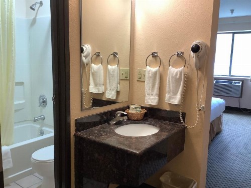 Luxury Inn & Suites - image 48