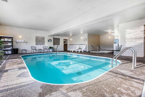 Quality Inn and Suites Summit County - image 35