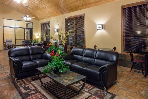 Days Inn by Wyndham Silverthorne - image 12