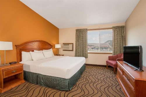 Days Inn by Wyndham Silverthorne - image 6