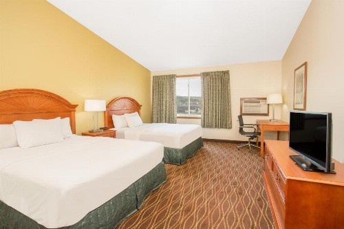 Days Inn by Wyndham Silverthorne - image 9