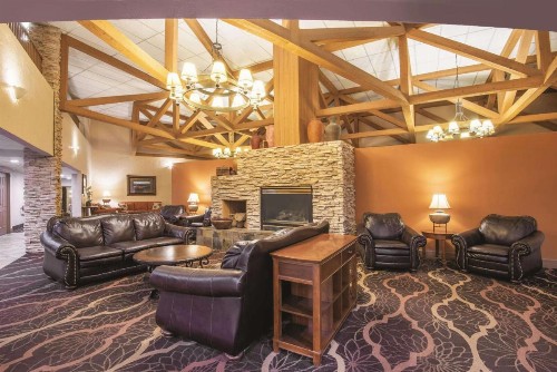 La Quinta by Wyndham Silverthorne - Summit Co - image 16