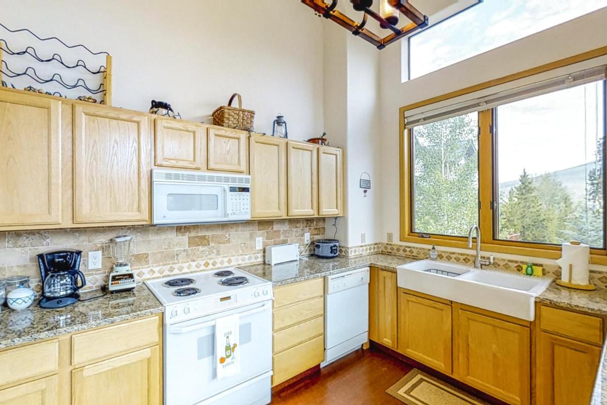 Peregrine Place - image 7