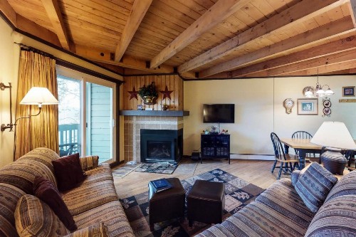 Treehouse 202 - image 5