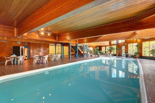 Timber Ridge Retreat - image 10