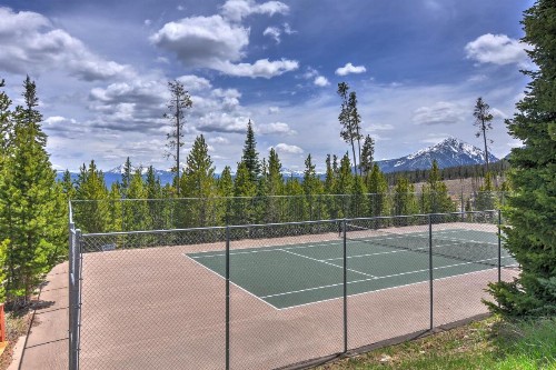 Timber Ridge Retreat - image 9