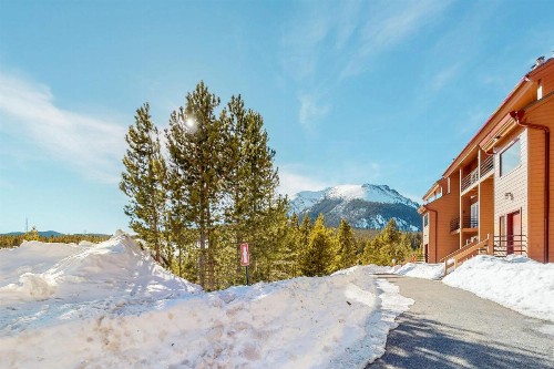2 Bed 2 Bath Apartment in Summit County - image 7