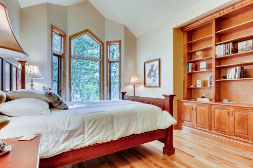 1811 Falcon Drive by Book by Owner - image 7