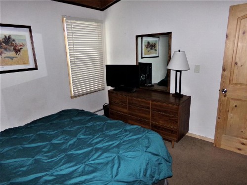 THKT Treehouse 2 Bedroom 1 Bathroom - image 10