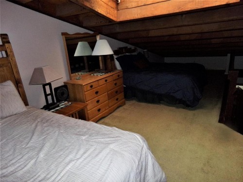 THKT Treehouse 2 Bedroom 1 Bathroom - image 3