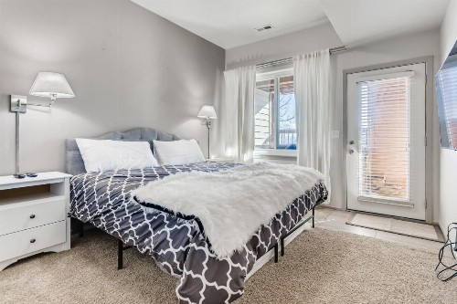21 Deborah Lane B - image 13