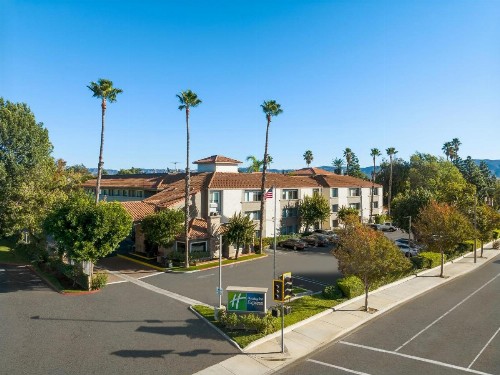 Holiday Inn Express Simi Valley an IHG Hotel - image 24
