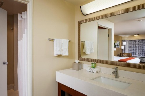 Holiday Inn Express Simi Valley an IHG Hotel - image 3