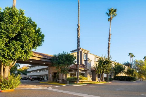 Holiday Inn Express Simi Valley an IHG Hotel - image 45