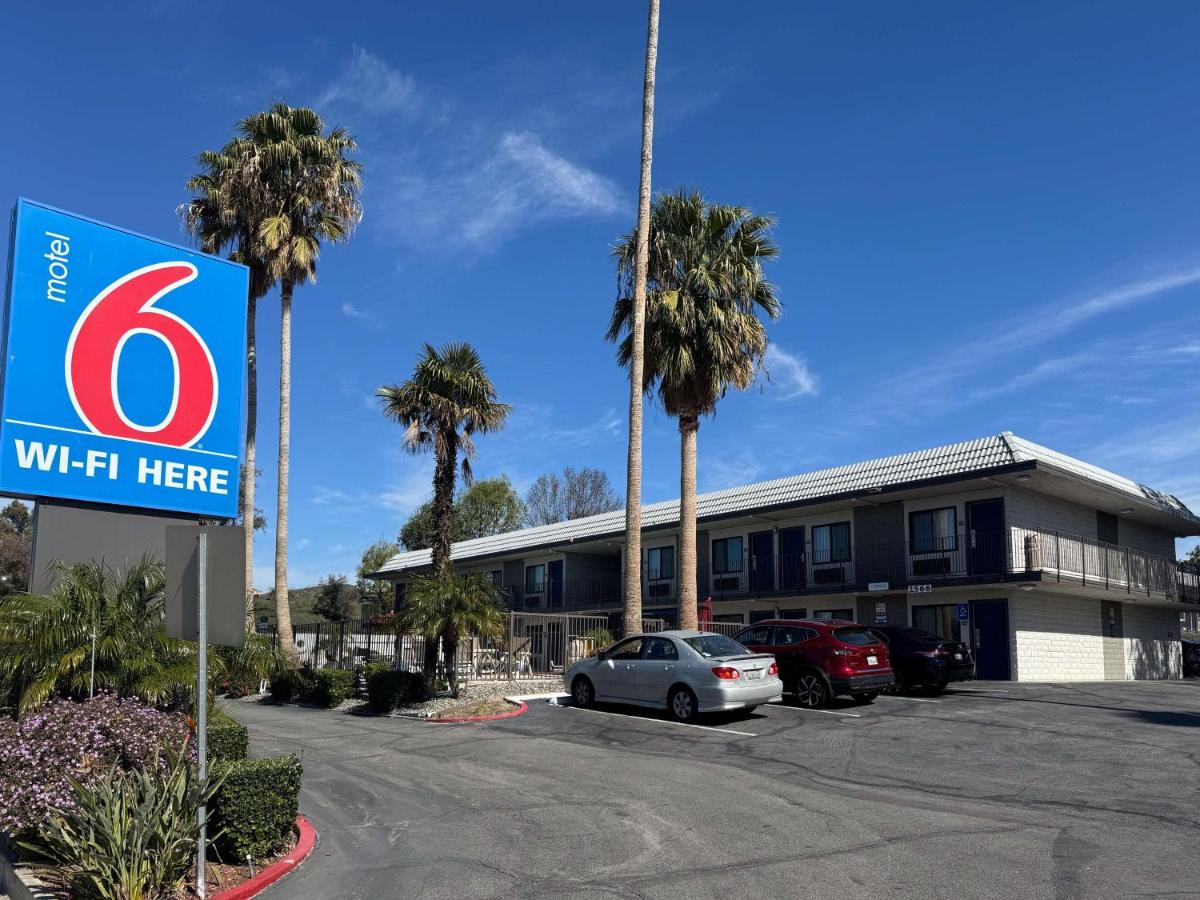 Motel 6-Simi Valley CA - main image