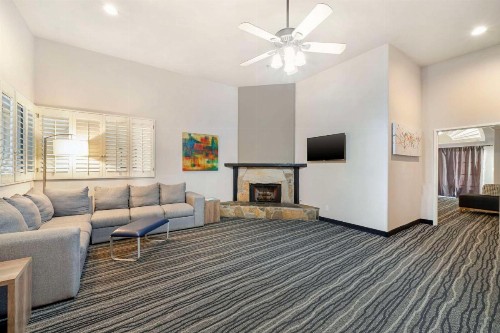 Best Western Posada Royale Hotel & Suites - image 30