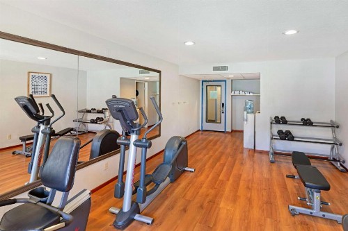 Best Western Posada Royale Hotel & Suites - image 8