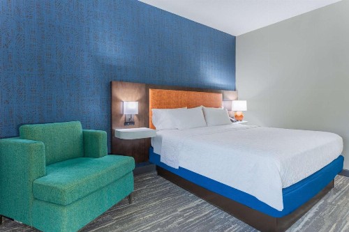 Hampton Inn Sioux Falls - image 12