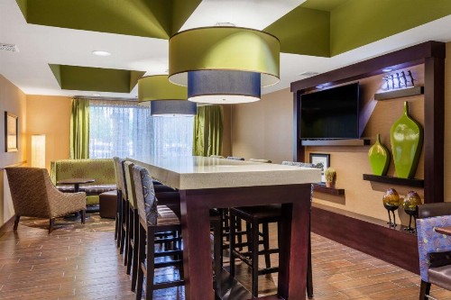 Hampton Inn Sioux Falls - image 22