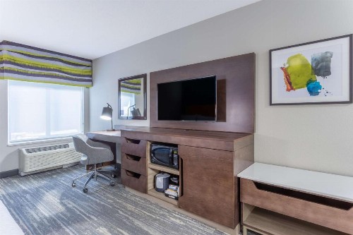 Hampton Inn Sioux Falls - image 26