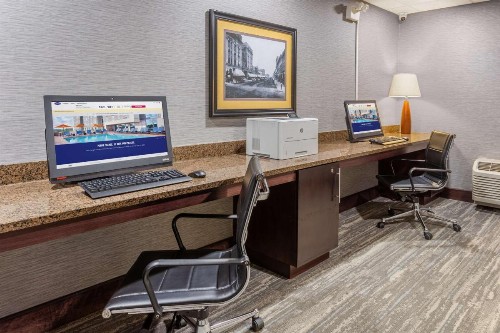 Hampton Inn Sioux Falls - image 41