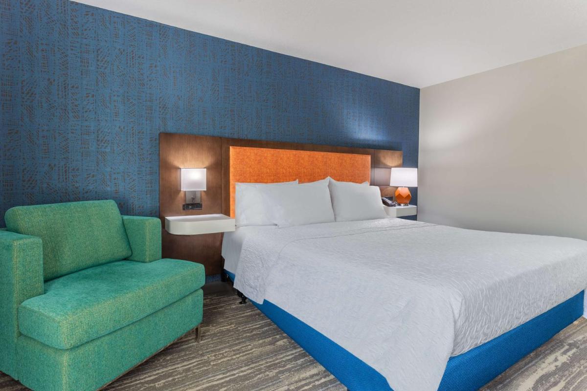 Hampton Inn Sioux Falls - image 5