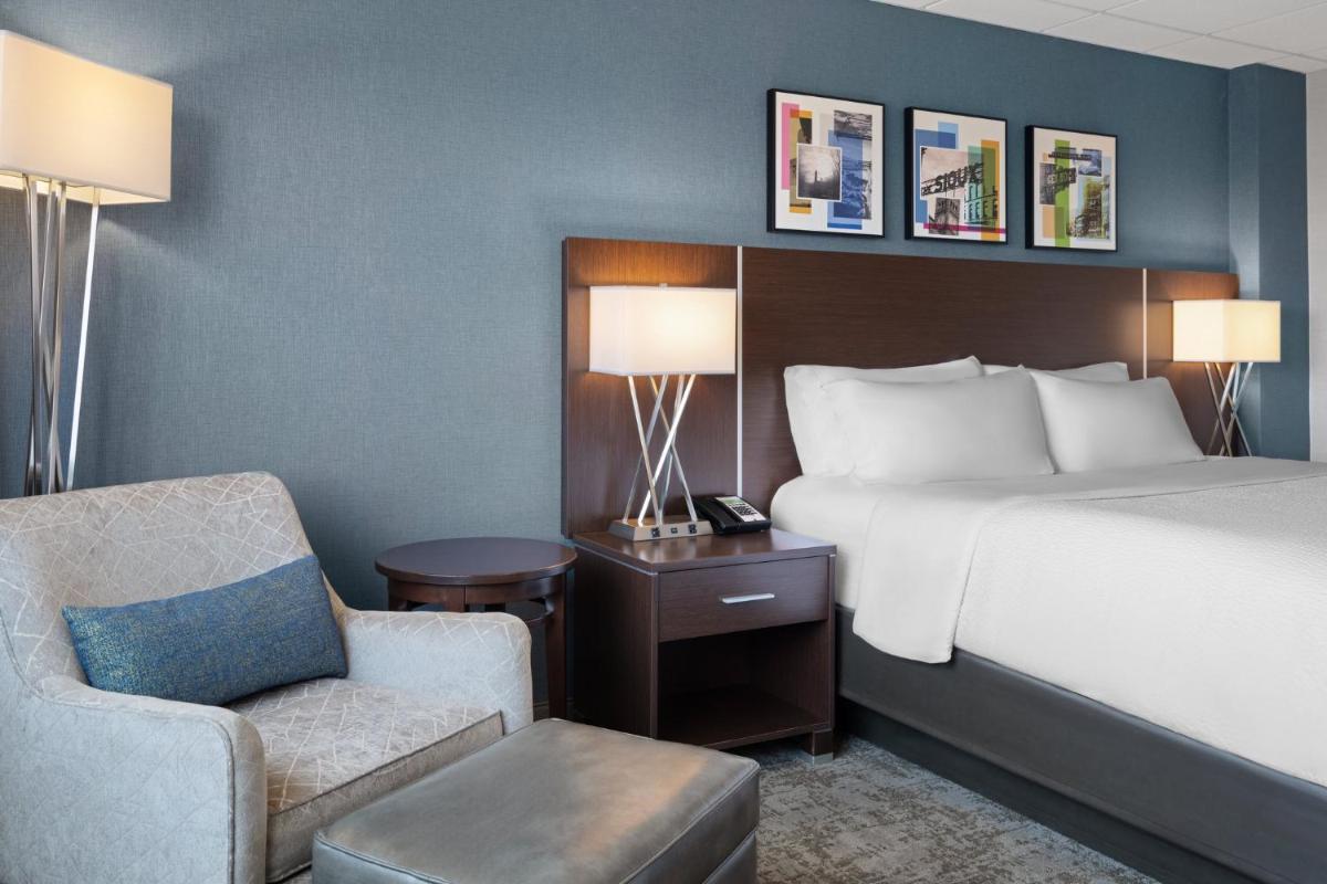 Holiday Inn Sioux Falls-City Center an IHG Hotel - image 2