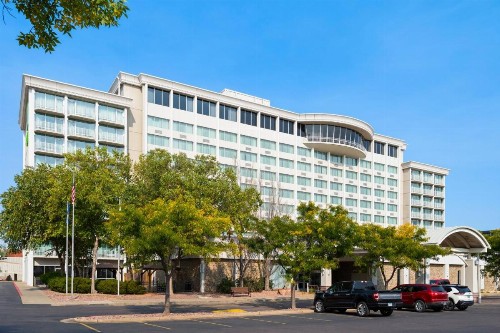 Holiday Inn Sioux Falls-City Center an IHG Hotel - image 3