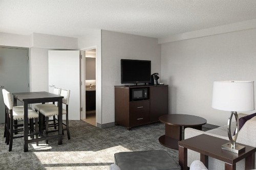 Holiday Inn Sioux Falls-City Center an IHG Hotel - image 4