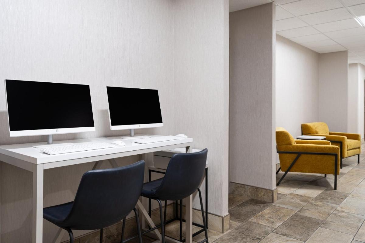 Holiday Inn Sioux Falls-City Center an IHG Hotel - image 6