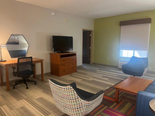 Holiday Inn Express Hotel & Suites Sioux Falls At Empire Mall an IHG Hotel - image 30